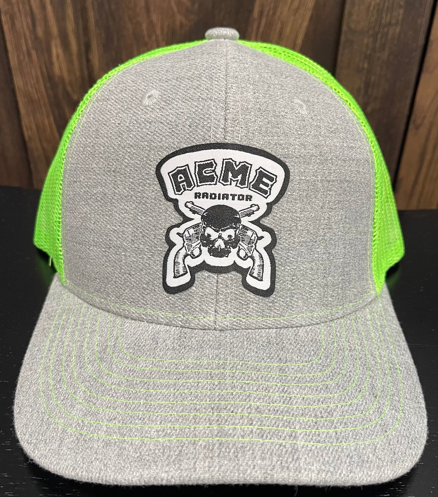 ACME Radiator Skull & Guns Woven Patch - Snapback Mesh Trucker Hat - Heather Gray & Neon Green